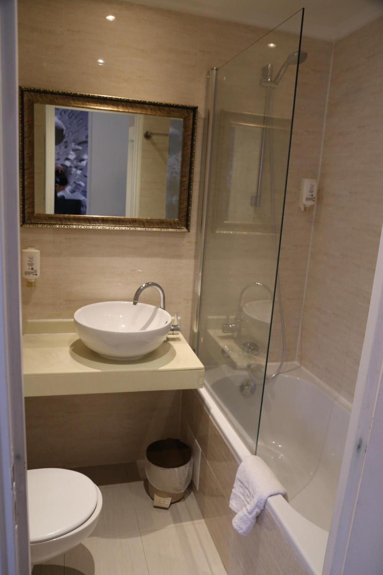 Hotel Princesse Isabelle Puteaux Kültér fotó