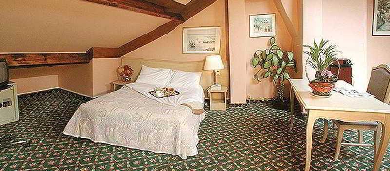 Hotel Princesse Isabelle Puteaux Kültér fotó