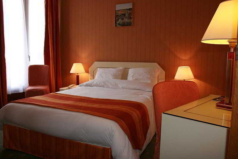 Hotel Princesse Isabelle Puteaux Kültér fotó